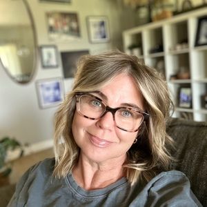 Meet your Posher, Stacey